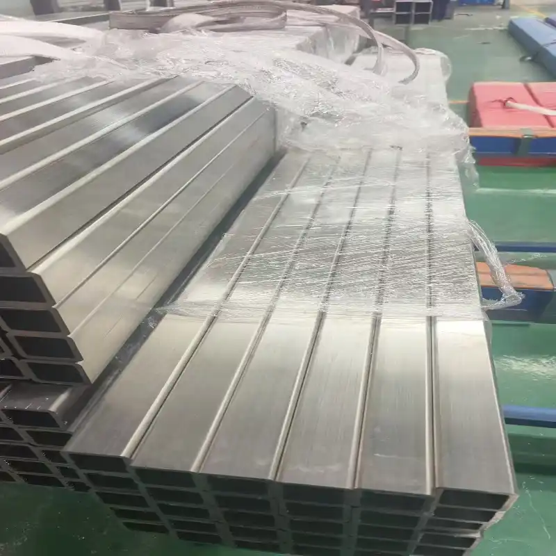 Tube de refroidissement liquide en acier inoxydable
